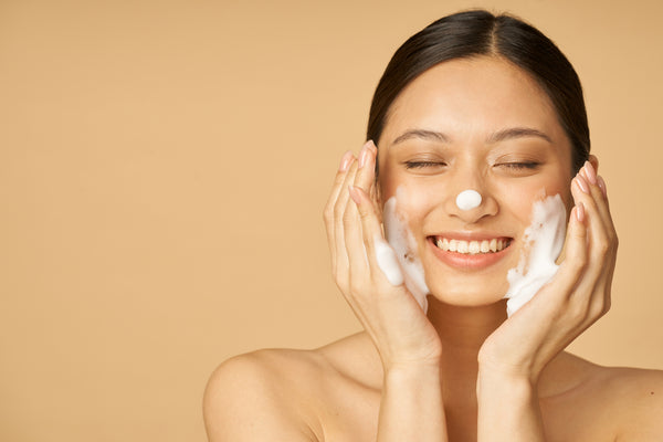 Searching for the Best Cleanser Ingredients? Here's What To Look For